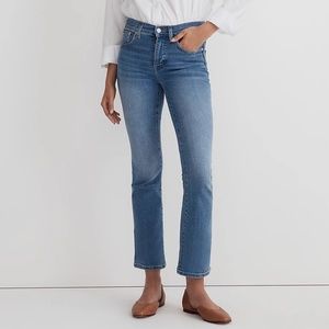 MADEWELL Mid-Rise Kick Out Crop Jeans Mather Wash Size 28 Standard